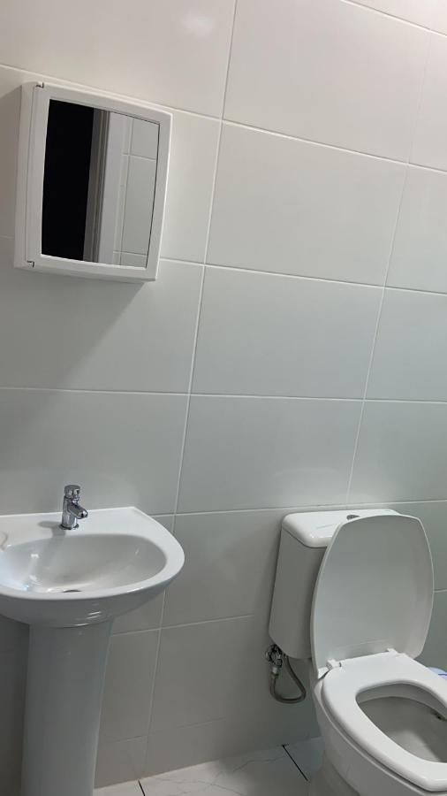 Apto Lateral Mar 贝卢港 外观 照片